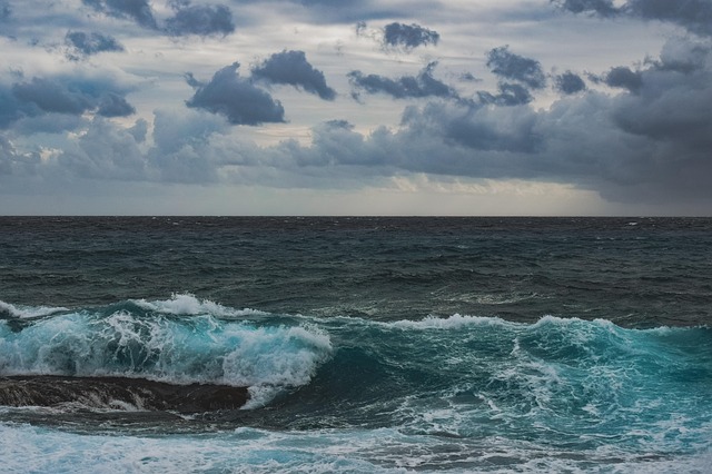 Dimanche humide en vue : des averses et parfois des orages au programme