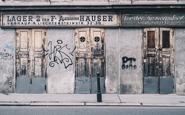 Le 'Palais' de Schaerbeek sur le marché : la SLRB sous le feu des critiques !