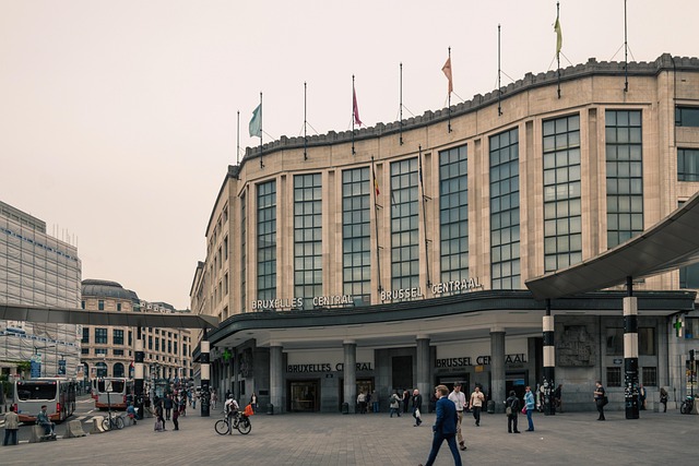 Bruxelles: Laurent Hublet assure la solidarité budgétaire et refuse les coupes pour les sans-abri