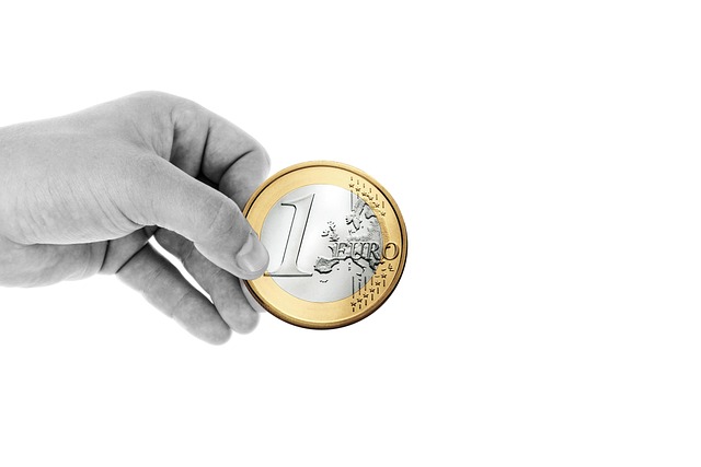 Le portefeuille des Belges sous la loupe : ça coince pour l'indexation plafonnée et la TVA !