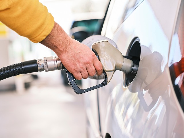 Soulagement à la pompe : le diesel repasse (enfin) sous la barre des 2 euros !