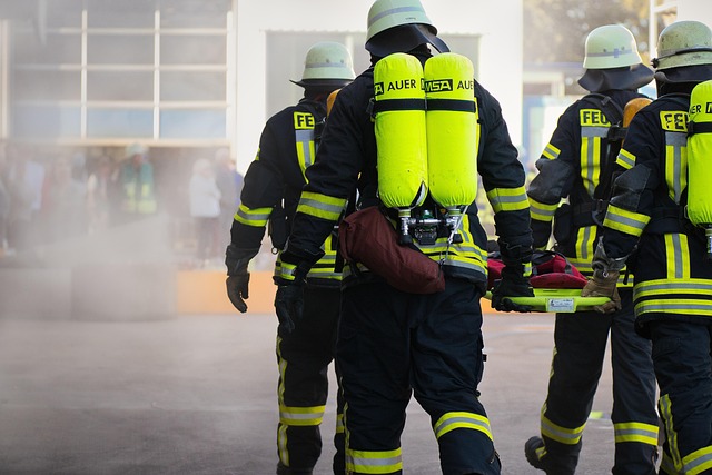 E25 à l'arrêt : un important incendie perturbe la circulation vers le Luxembourg