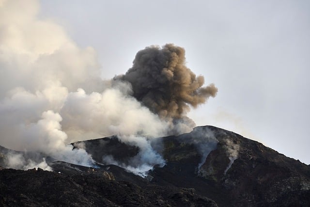 Volcan Etna : des centaines de voyageurs belges bloqués en Sicile