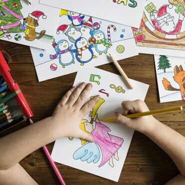 Tensions et rassemblements d'élèves devant plusieurs écoles liégeoises
